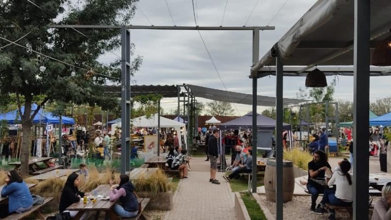 En el mes de los enamorados, Flor de Feria vuelve a Cervecería 23 Ríos